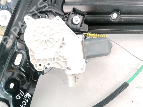 Used Right front window motor Right front window motor 35537433 35537433