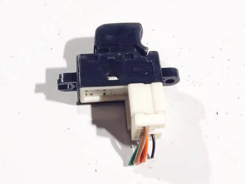 Switch NISSAN TIIDA Hatchback (C11) 1.6 | BP32581707I30