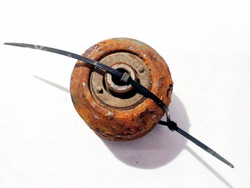 Used Engine mount BMW 3 Touring (E46) 320 d (150 hp) 32608623