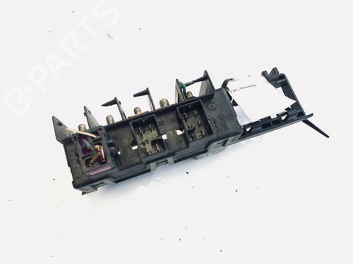 Fuse box VW PASSAT B5 Variant (3B5) 1.8 | BP33499617E1 - Image 2