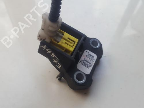 Used Electronic module Electronic module TOYOTA YARIS (_P9_) 1.4 D-4D (NLP90_, NLP90R) (90 hp) 33511475 33511475
