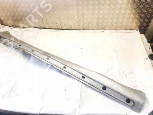 Used Left sideskirt Left sideskirt 35404432 35404432