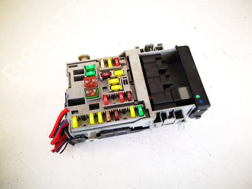 Used Fuse box OPEL ASTRA J (P10) 1.7 CDTI (68) (110 hp) 32579165