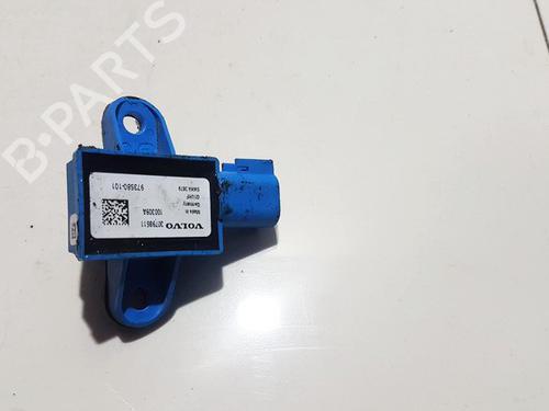 Used Electronic module Electronic module VOLVO XC60 I SUV (156) D5 AWD (205 hp) 33107867 33107867