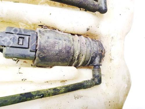 washer-pump-bmw-5-e39-1995-1996-1997-1998-1999-2000-2001-2002-2003-35514639 main image