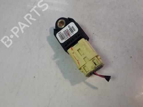 Used Electronic module Electronic module TOYOTA YARIS (_P9_) 1.4 D-4D (NLP90_, NLP90R) (90 hp) 33515328 33515328