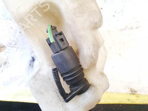 Used Washer pump Washer pump VW BORA I (1J2) 1.9 TDI (110 hp) 35443241 35443241