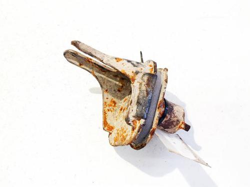 Used Engine mount Engine mount HONDA ACCORD VII (CL, CN) 2.2 i-CTDi (CN1) (140 hp) 32530561 32530561