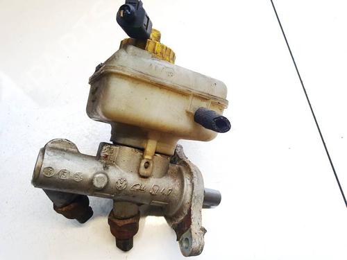 Used Brake master cylinder Brake master cylinder 35119556 35119556