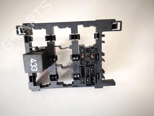 Used Fuse box Fuse box VW TOURAN (1T1, 1T2) 1.9 TDI (105 hp) 32554631 32554631