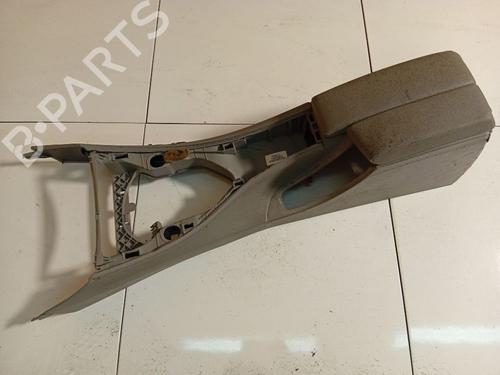Used Armrest / Center console Armrest / Center console BMW 3 (E90) 325 i (218 hp) 34846943 34846943