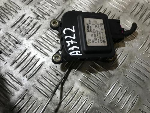 electronic-module-audi-a6-c5-4b2-4b4-1997-1998-1999-2000-2001-2002-2003-2004-2005-33496889 main image