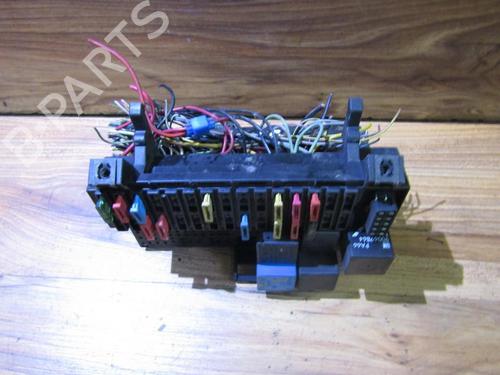 Used Fuse box Fuse box OPEL ASTRA F Hatchback (T92) 1.7 D (F08, M08, F68, M68) (57 hp) 33481013 33481013