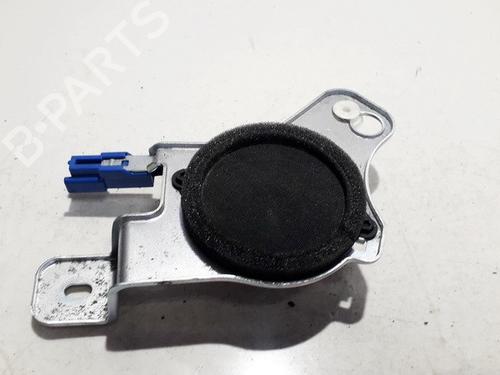 speaker-lexus-is-ii-_e2_-2005-2006-2007-2008-2009-2010-2011-2012-2013-33526178 main image