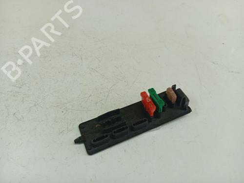 Used Fuse box Fuse box 39545378 39545378