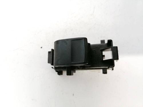 Used Switch Switch TOYOTA YARIS (_P9_) 1.4 D-4D (NLP90_, NLP90R) (90 hp) 32951705 32951705