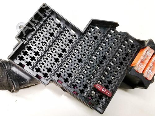 Used Fuse box Fuse box VW TOUAREG (7LA, 7L6, 7L7) 2.5 R5 TDI (174 hp) 33102680 33102680