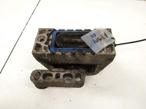 Used Engine mount Engine mount VW PASSAT B6 (3C2) 2.0 TDI (140 hp) 32902085 32902085