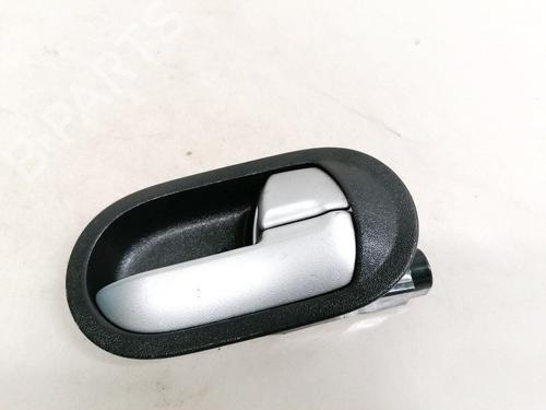 Used Front right interior door handle Front right interior door handle 35564593 35564593