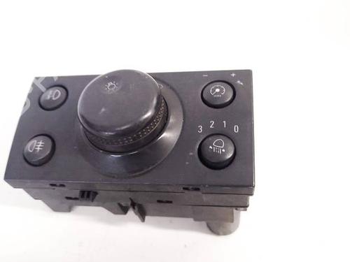 Used Switch Switch AUDI A6 C5 (4B2, 4B4) 2.5 TDI (150 hp) 34786104 34786104