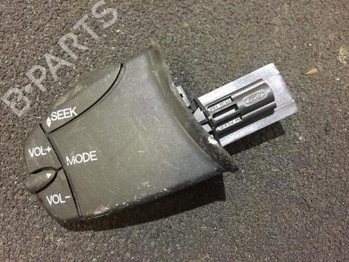 steering-wheel-controls-ford-focus-i-daw-dbw-1998-1999-2000-2001-2002-2003-2004-2005-2006-2007-2008-2009-35659723 main image