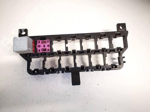 Used Fuse box SKODA OCTAVIA I (1U2) 1.9 TDI (110 hp) 32548228