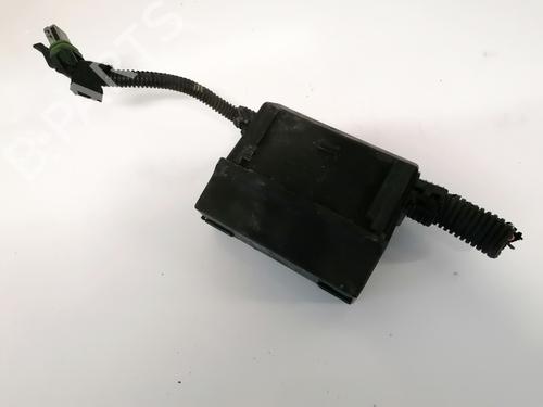 fuse-box-opel-meriva-a-mpv-x03-2003-2004-2005-2006-2007-2008-2009-2010-32881256 main image