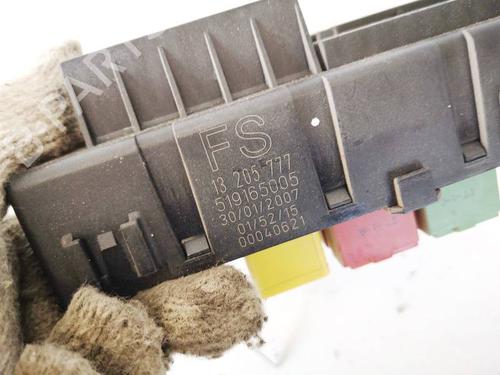 Fuse box OPEL VECTRA C (Z02) 1.9 CDTI (F69) | BP32917890E1 - Image 3