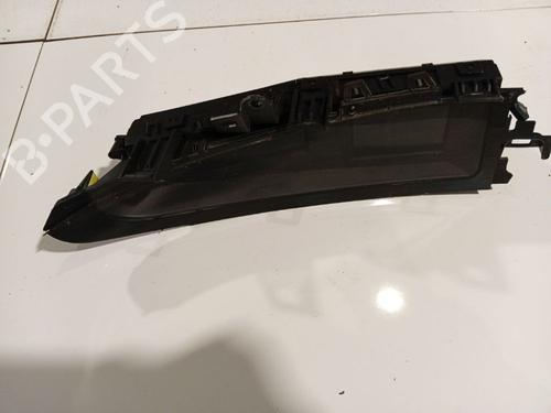 Used Display monitor Display monitor MAZDA 3 (BL) 2.2 MZR CD (BL10) (185 hp) 34742372 34742372