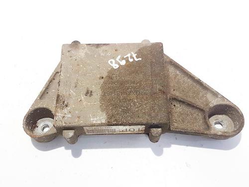 support-jaguar-f-pace-x761-2015-32900617 main image