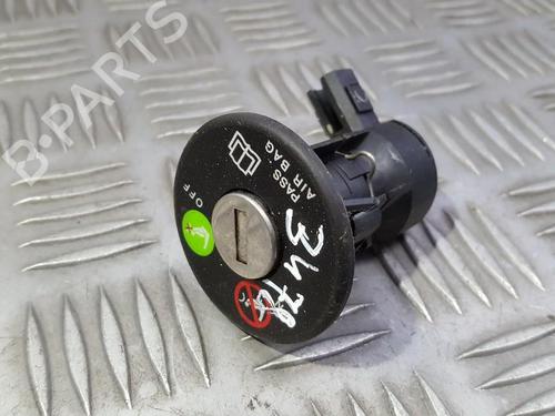 Used Switch Switch ALFA ROMEO 156 (932_) 1.8 16V T.SPARK (932.A3) (144 hp) 33495061 33495061