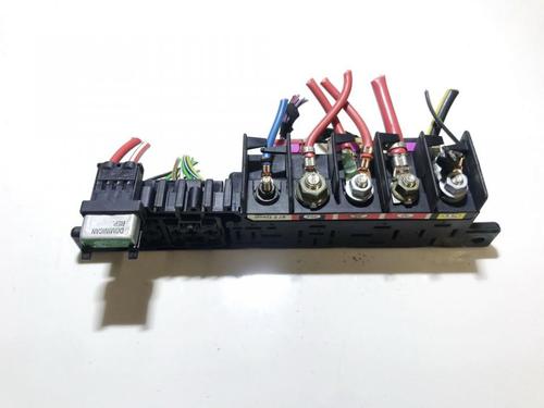 Used Fuse box Fuse box VW GOLF IV (1J1) 1.4 16V (75 hp) 33511493 33511493