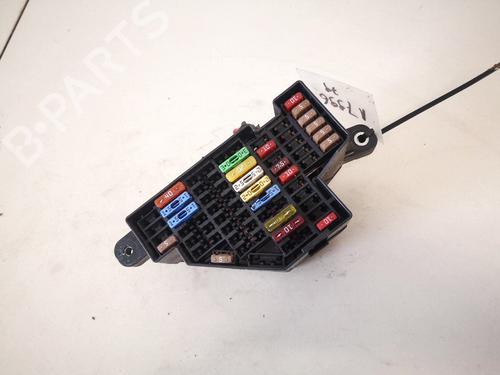 fuse-box-skoda-octavia-ii-1z3-2004-2005-2006-2007-2008-2009-2010-2011-2012-2013-32903906 main image