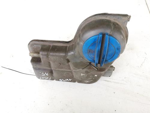 Ekpansionstank Ekpansionstank VW PASSAT B5.5 (3B3) 2.0 (130 hp) 35623526 35623526