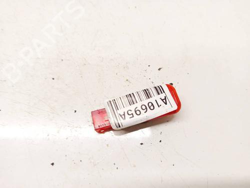 interior-roof-light-audi-a4-b5-8d2-1994-1995-1996-1997-1998-1999-2000-2001-34858353 main image