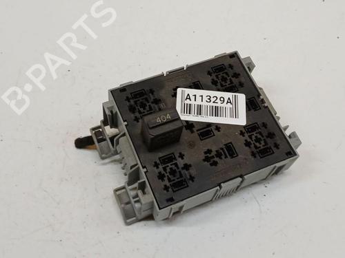 Used Fuse box Fuse box 39061824 39061824
