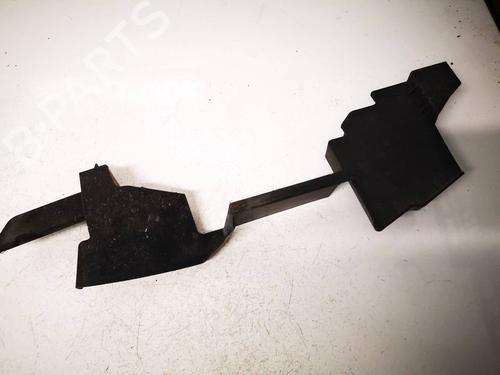 Used Front bumper bracket Front bumper bracket 36828109 36828109