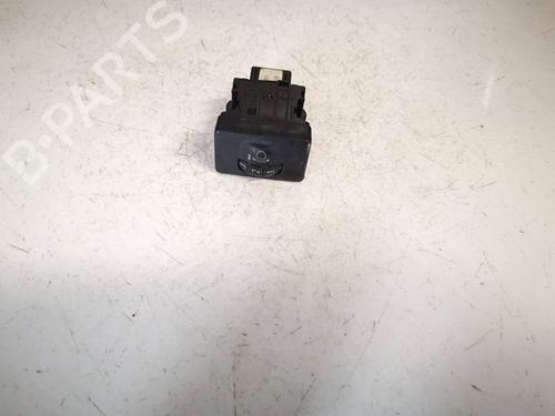 switch-toyota-verso-_r2_-2009-2010-2011-2012-2013-2014-2015-2016-2017-2018-35140659 main image