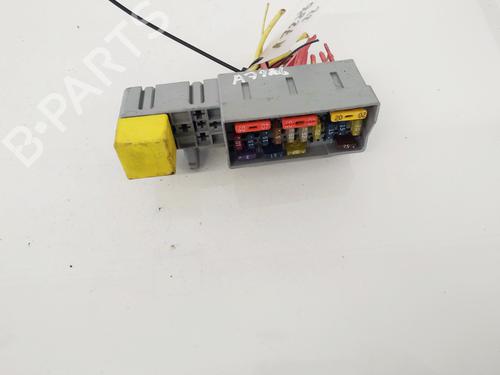 fuse-box-renault-scenic-ii-jm01_-2003-2004-2005-2006-2007-2008-2009-2010-32885106 main image