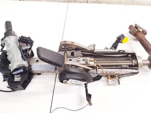 Used Steering column Steering column VW GOLF VI (5K1) 1.4 TSI (160 hp) 40244138 40244138