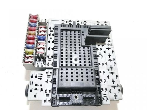 Used Fuse box Fuse box VOLVO S80 I (184) 2.4 (140 hp) 33519809 33519809