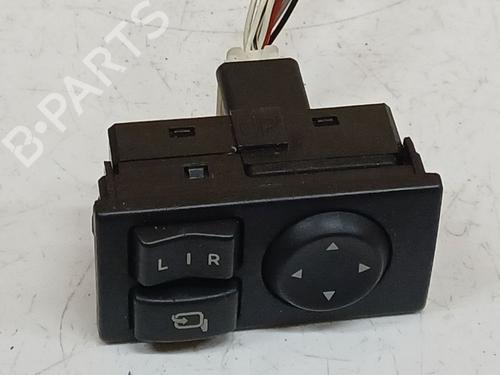 Commande retroviseurs Commande retroviseurs ISUZU D-MAX II (TFR, TFS) 1.9 Ddi (TFR87J) (163 hp) 36584679 36584679