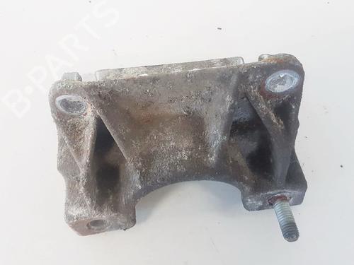 Used Support Support RENAULT MEGANE I (BA0/1_) 1.4 16V (BA0D, BA1H, BA0W, BA10) (95 hp) 33066201 33066201