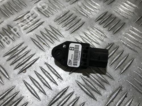 Used Electronic module Electronic module TOYOTA AVENSIS (_T25_) 2.0 D-4D (CDT250_, CDT250R) (116 hp) 33497732 33497732