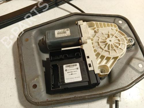 Left front window motor VW GOLF V (1K1) 2.0 TDI | BP39115443E21 - Image 2