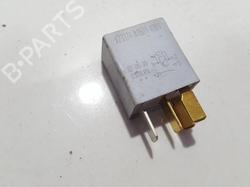 Used Electronic sensor Electronic sensor TOYOTA COROLLA Verso (ZER_, ZZE12_, R1_) 2.2 D-4D (AUR10_, AUR10R) (136 hp) 33508639 33508639