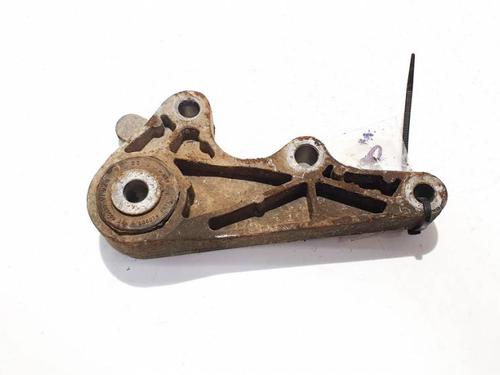 Used Engine mount Engine mount VOLVO V50 (545) 2.4 (140 hp) 32926457 32926457