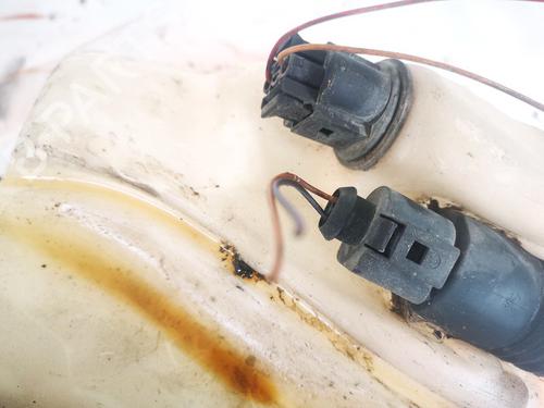 Washer pump VW PASSAT B5 Variant (3B5) 1.8 | BP35598692E24 - Image 2