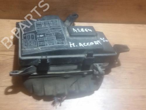 Used Fuse box Fuse box HONDA ACCORD VI Hatchback (CH, CL) 2.0 TDi (CH8) (105 hp) 33481736 33481736