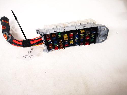 Used Fuse box Fuse box OPEL MERIVA A MPV (X03) 1.7 CDTI (E75) (100 hp) 33084830 33084830